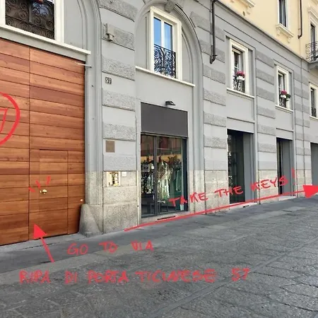 Charming In Historical Navigli Center شقة